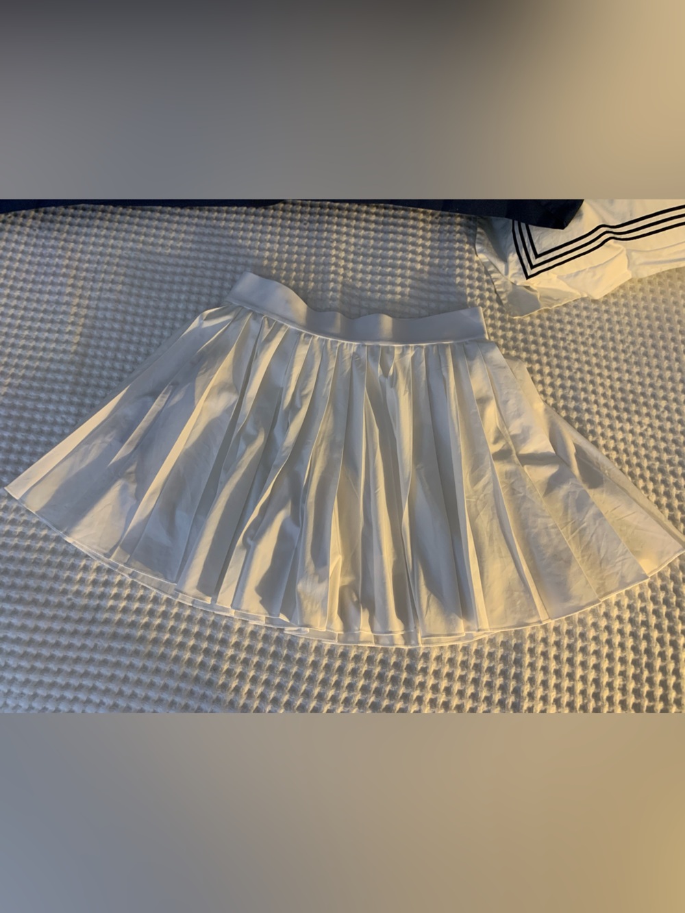 Aritzia TnAction Tennis Skort Skirt White Medium Stretch Athletic Pleated NWT